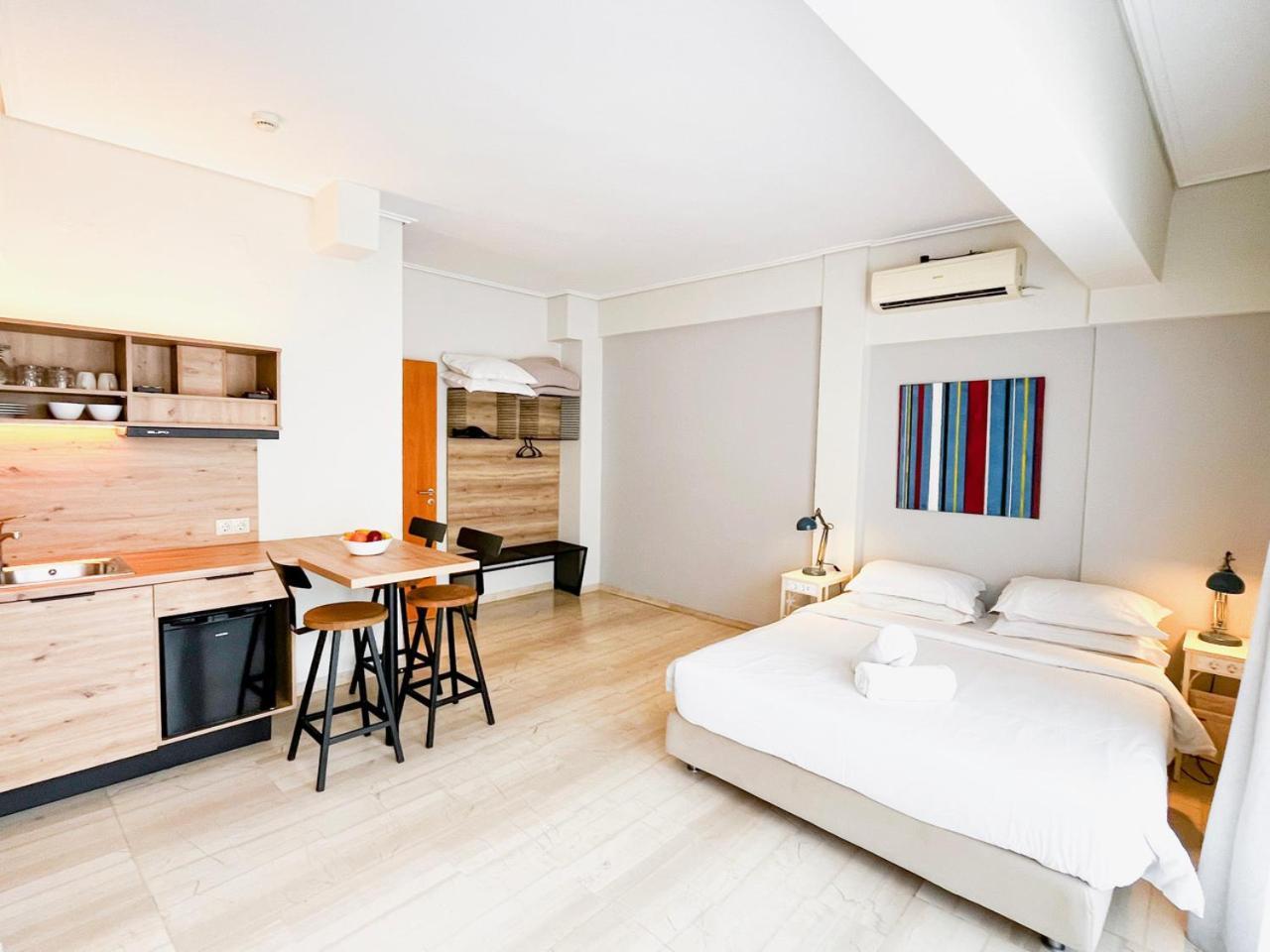 Ξενοδοχείο με διαμερίσματα Athens Studios 4*