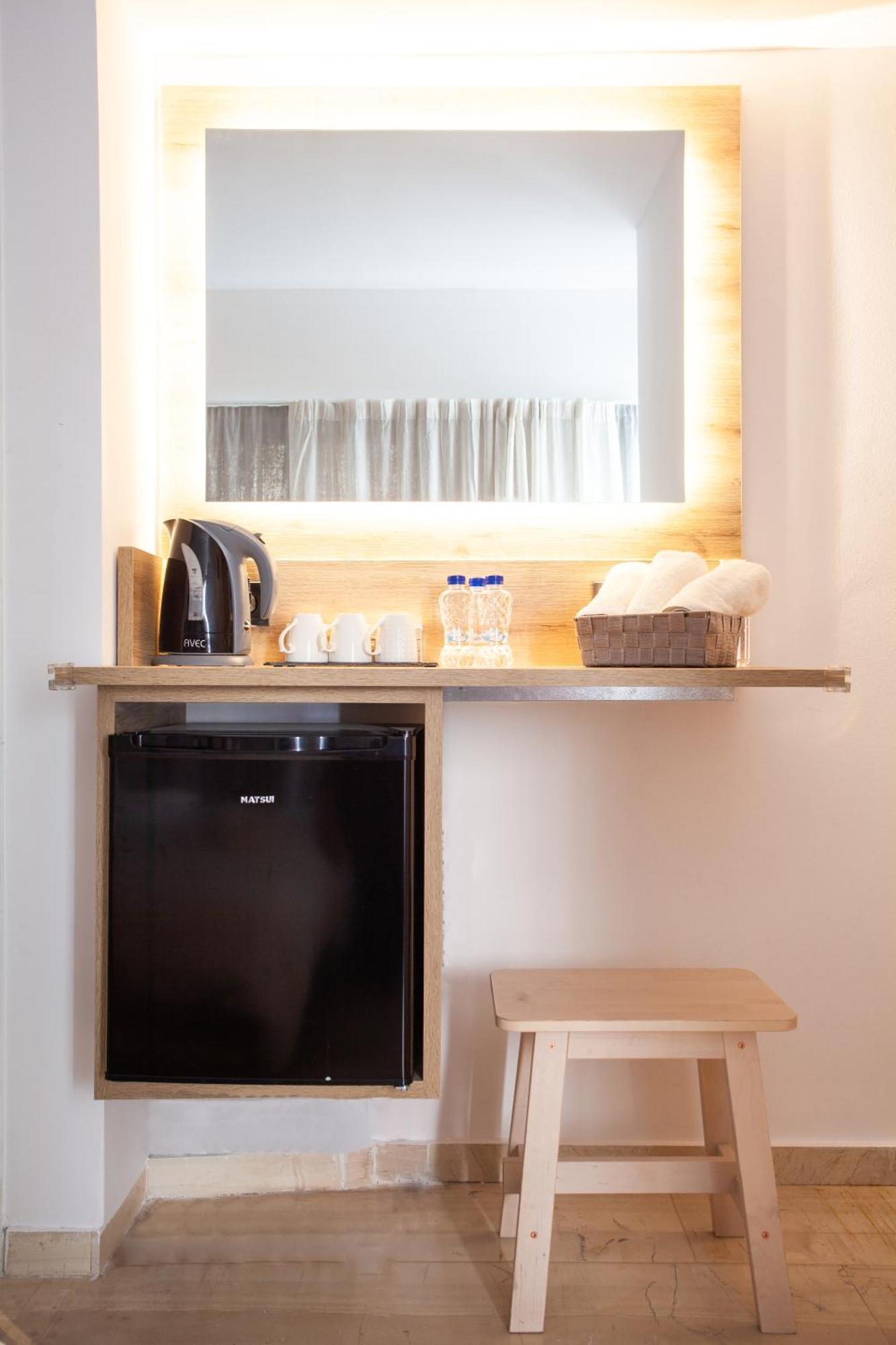 Aparthotel Athens Studios 4*